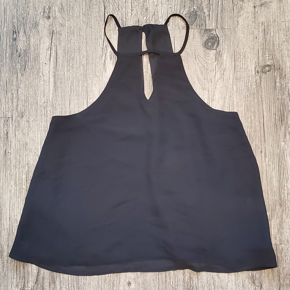 🔴4x$10   Millau Halter lightweight blouse